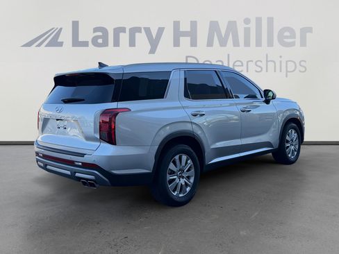 Used 2025 Hyundai Palisade SEL FWD image 5