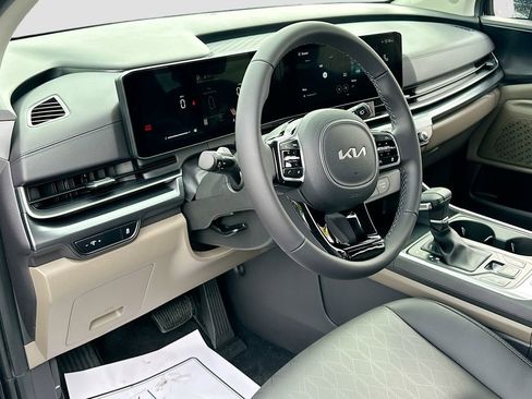 New 2026 Kia Carnival image 9