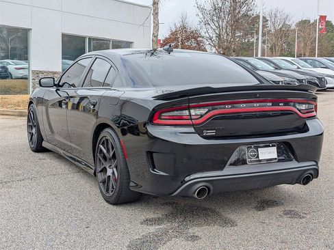 Used 2018 Dodge Charger R/T image 7