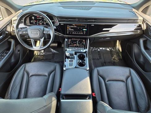 Used 2022 Audi Q8 Premium Plus w/ Premium Plus Package AWD/4WD image 16