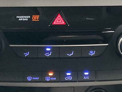 Used 2019 Hyundai Tucson SE image 18