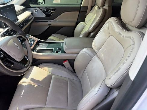 Certified 2022 Lincoln Aviator Reserve w/ Equipment Group 201A RWD image 11