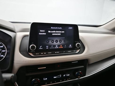 Used 2025 Nissan Rogue SV AWD/4WD image 34