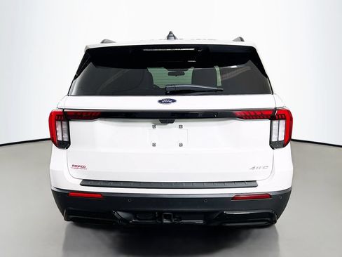Used 2026 Ford Explorer ST-Line AWD/4WD image 9