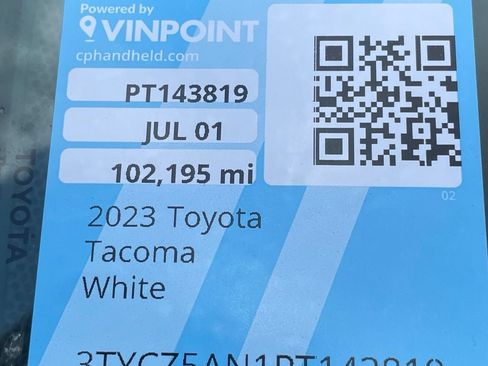 Used 2023 Toyota Tacoma SR5 AWD/4WD image 3