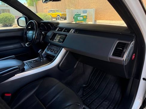 Used 2015 Land Rover Range Rover Sport HSE AWD/4WD image 27