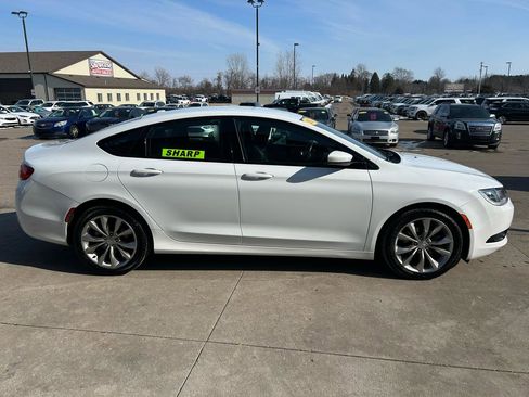 Used 2015 Chrysler 200 S w/ Comfort Group image 4