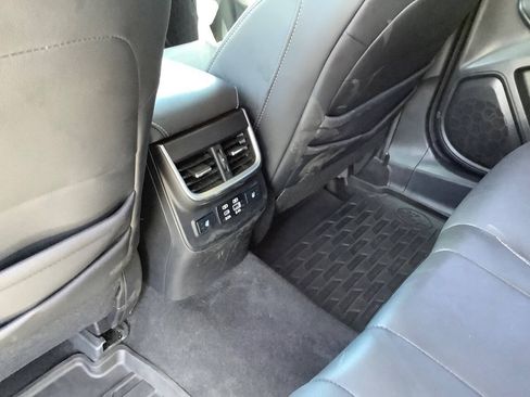 Used 2024 Subaru Outback Limited AWD/4WD image 36