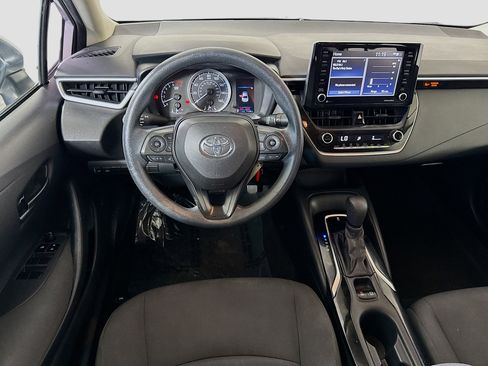 Used 2022 Toyota Corolla LE FWD image 17
