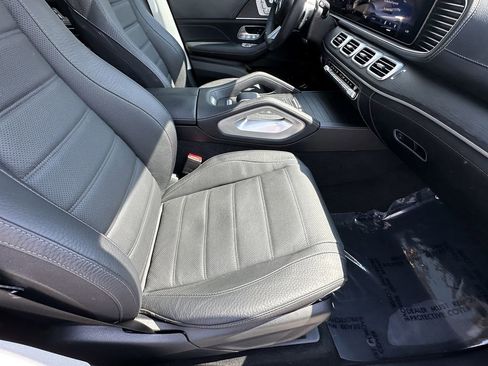 Certified 2024 Mercedes-Benz GLS 580 4MATIC image 15