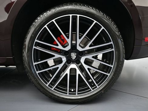Certified 2026 Porsche Macan S AWD/4WD image 26