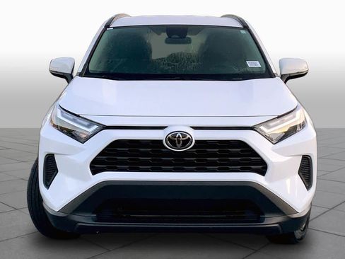 Used 2024 Toyota RAV4 XLE FWD image 4