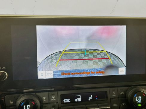 Certified 2025 Toyota Grand Highlander FWD image 16