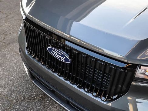 New 2026 Ford Maverick Lobo image 8