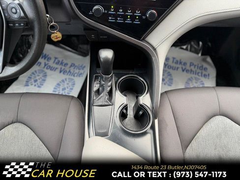 Used 2019 Toyota Camry LE image 25