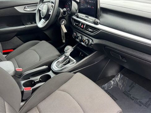 Used 2023 Kia Forte LXS image 19