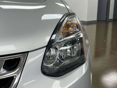 Used 2014 Nissan Rogue S FWD image 10