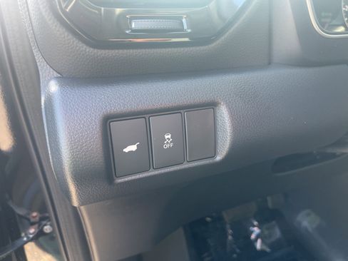 New 2025 Honda Pilot Touring image 26