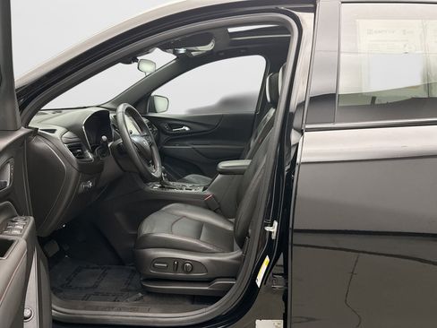 Used 2023 Chevrolet Equinox RS w/ RS Leather Package AWD/4WD image 11
