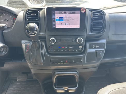 Used 2025 RAM ProMaster 2500 w/ Convenience Group FWD image 28