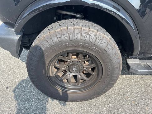 Used 2024 Ford Bronco Outer Banks AWD/4WD image 13