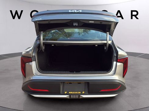 Used 2025 Kia K4 EX image 39