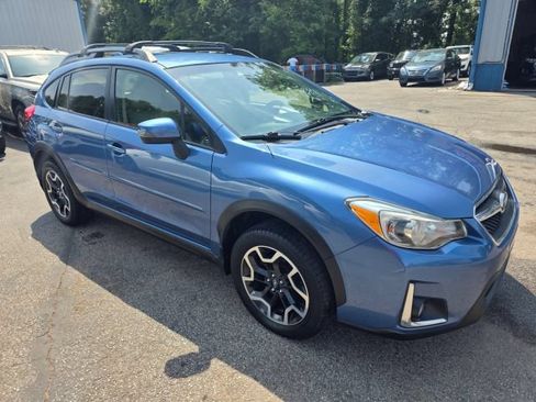 Used 2016 Subaru Crosstrek 2.0i Limited w/ Popular Package #2 AWD/4WD image 3