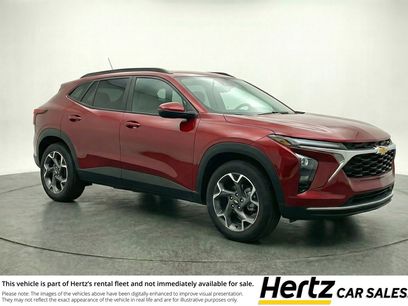 Used 2025 Chevrolet Trax LT