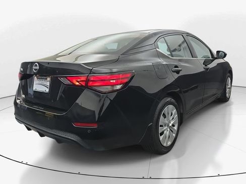 Used 2025 Nissan Sentra S FWD image 9