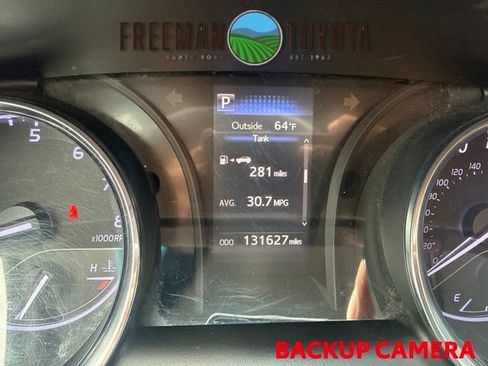 Used 2018 Toyota Camry LE FWD image 8