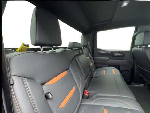 Used 2025 GMC Sierra 1500 AT4 AWD/4WD image 32