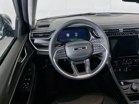 Used 2022 Jeep Grand Cherokee Limited 4xe w/ Luxury Tech Group II image 18