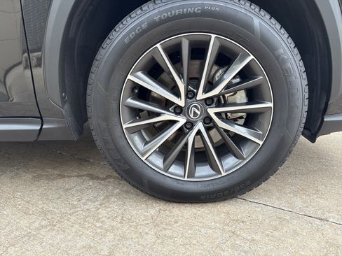 Used 2024 Lexus NX 250 FWD w/ Towing Package (2000 Lbs) image 13