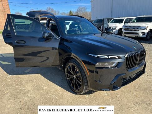 Used 2026 BMW X7 M60i image 39