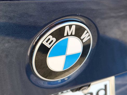 Certified 2023 BMW 330i xDrive Sedan w/ Premium Package image 28