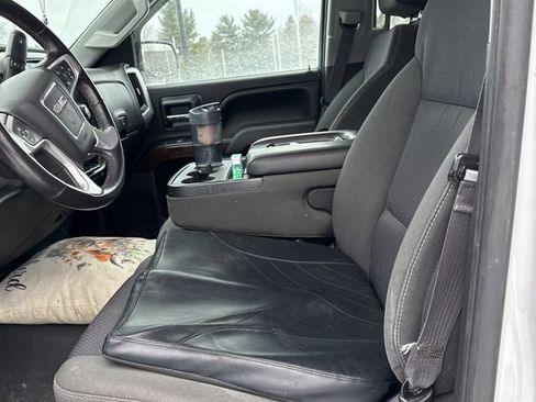 Used 2015 GMC Sierra 1500 SLE w/ Suspension Package, Off-Road image 4