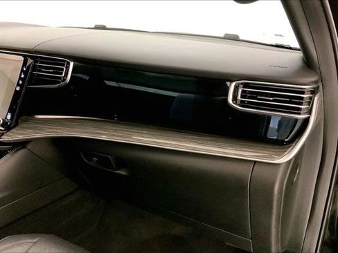 Used 2022 Jeep Wagoneer Series II w/ Premium Group I image 23