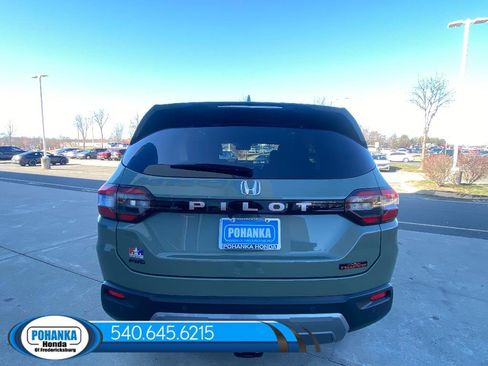 New 2026 Honda Pilot TrailSport image 4