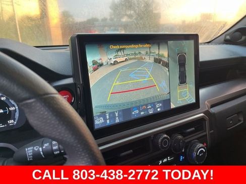 Used 2025 Toyota 4Runner TRD Off-Road Premium image 23