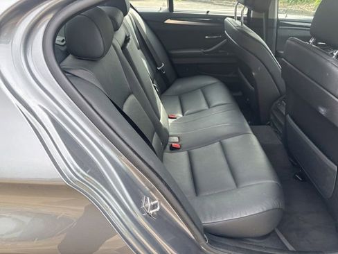 Used 2011 BMW 535i xDrive Sedan AWD/4WD image 8