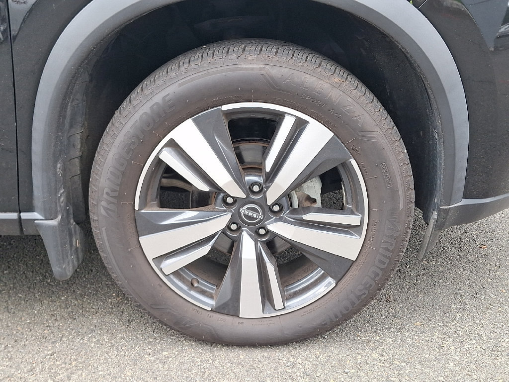 Used 2023 Nissan Rogue SL AWD/4WD image 11