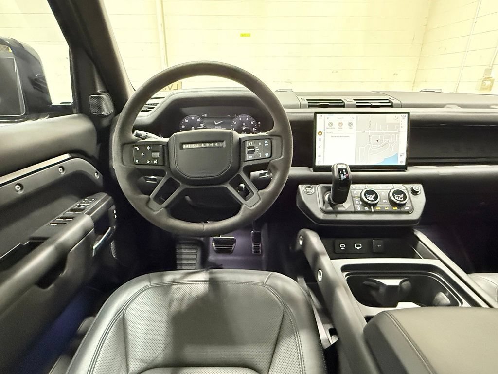 Used 2023 Land Rover Defender 110 V8 AWD/4WD image 41