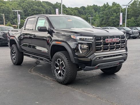 New 2025 GMC Canyon AT4 w/ AT4X Package AWD/4WD image 3