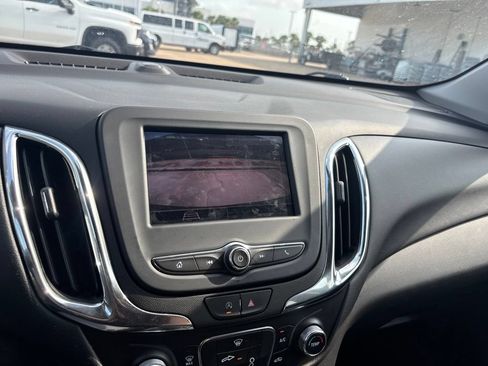 Used 2023 Chevrolet Equinox LT FWD image 15