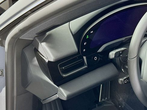 New 2025 Porsche Taycan image 11