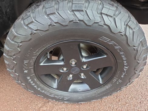 Used 2017 Jeep Wrangler Unlimited Sport AWD/4WD image 11