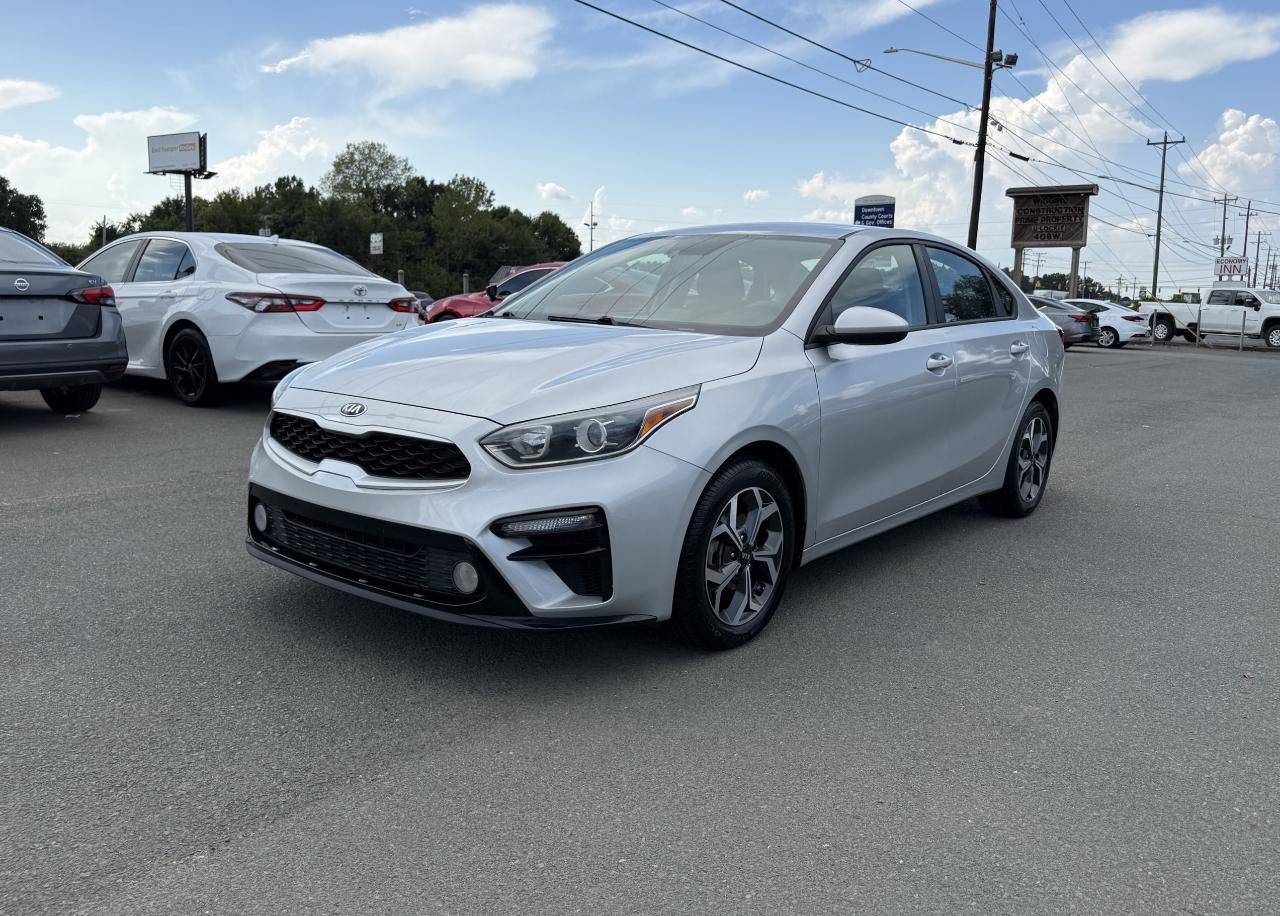Used 2021 Kia Forte LXS FWD image 3