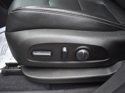 Used 2022 GMC Terrain SLT image 14