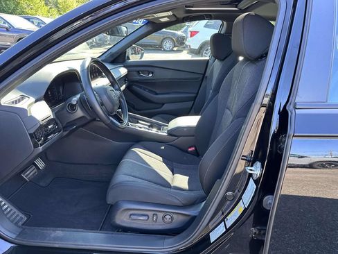 Used 2023 Honda Accord Sport image 11