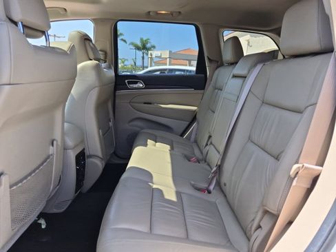 Used 2014 Jeep Grand Cherokee Limited RWD image 21